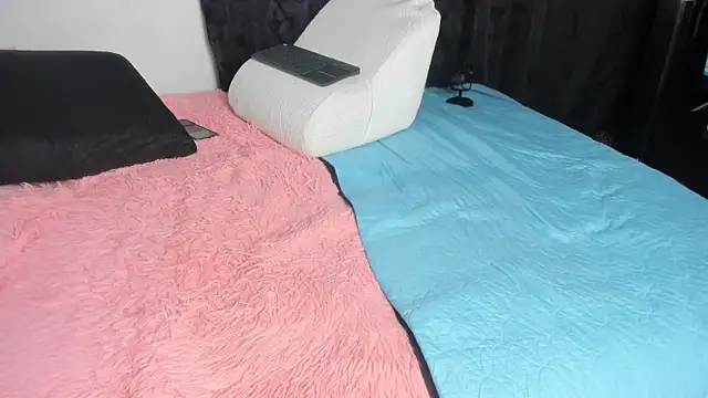 lanastone86 live cam on StripChat