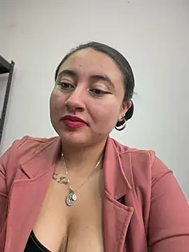 _Sarah-Office1