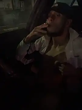 Smallboybigworld webcam