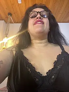 Andrea_secret_ live cam on StripChat