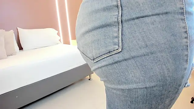 zoee_zi webcam
