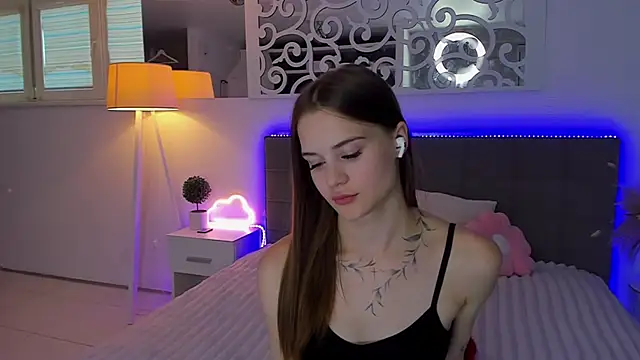 LuisaClover webcam