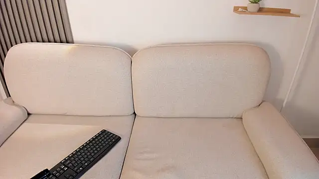 LittleCherryy webcam