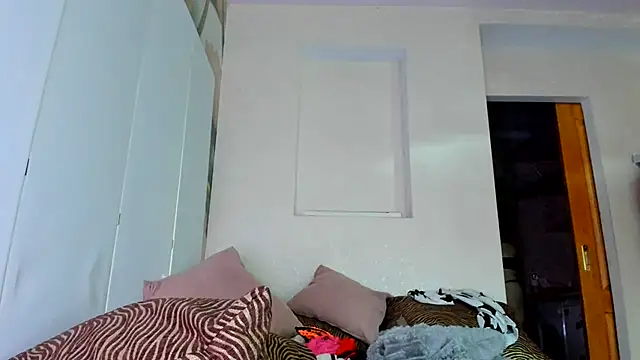 RosyFoxy webcam
