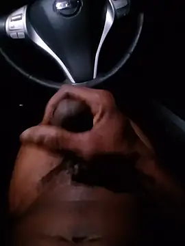 lonelydickpussy live cam on StripChat