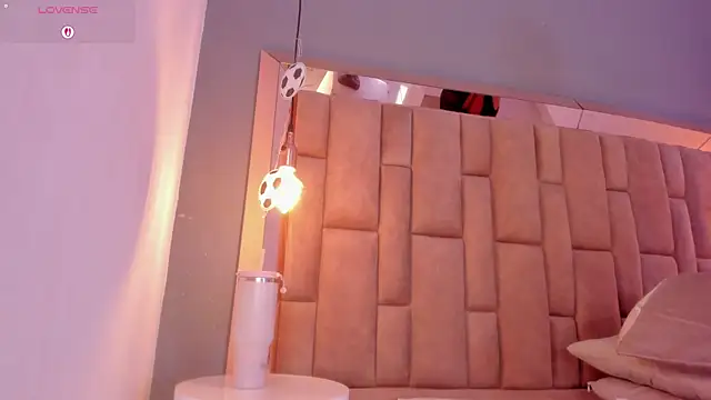 victoriaroyce1 webcam