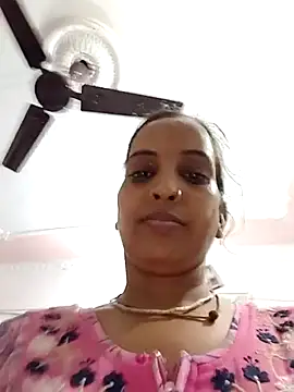 Sexy-Kajal2 webcam