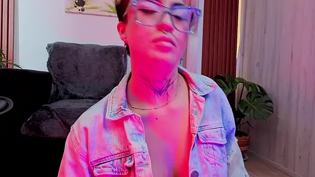 Rebeka-baker webcam