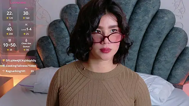 Emily-Cooper- webcam