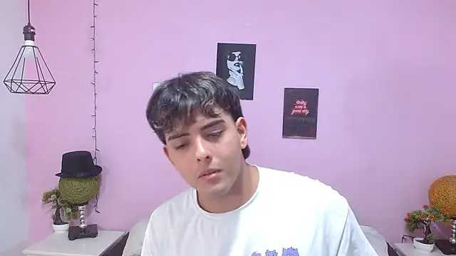 zayne_lyon webcam