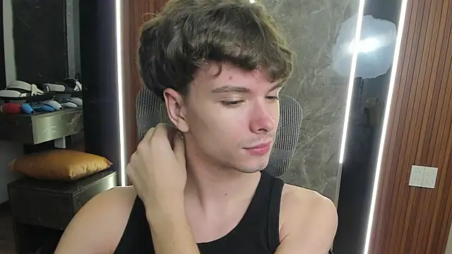 calvin_love_you (M twink) - 🔥 Oil Show