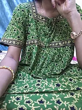 Cuteteluguammmaie live cam on StripChat