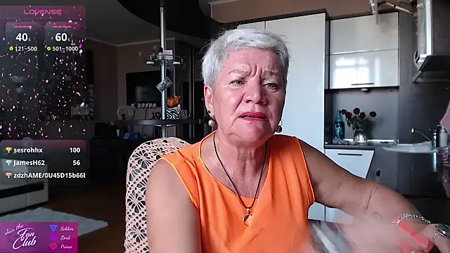 roxana_brooks (F mature) - make my boobs wet