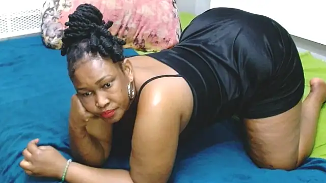 naughtymilfxox - NaughtyMILFxox's free webcam - UK Sex Cams