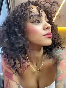 LizStorm_ webcam