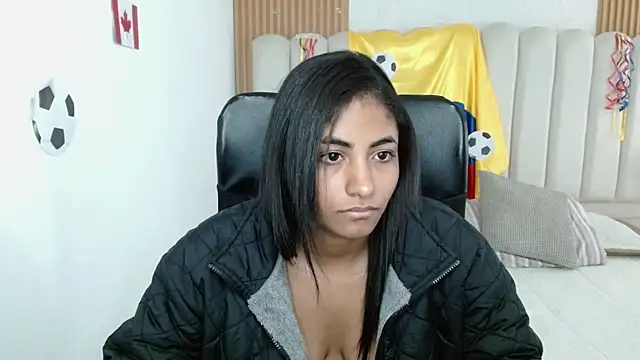shaneelle live cam on StripChat