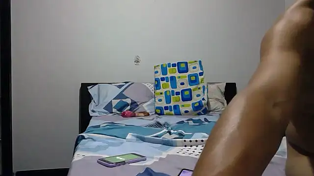 DuoCalienteshow69 webcam
