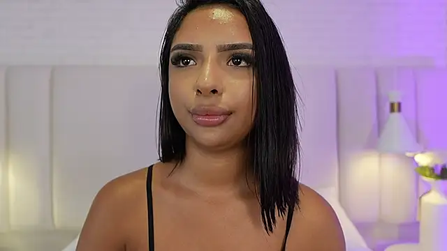 GabyJones_ webcam