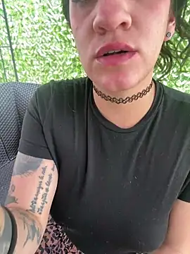 SofiaBrown_Pink webcam