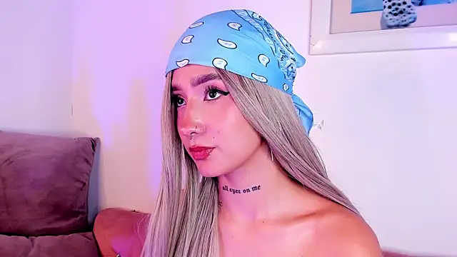 sophiemoneet - SophieMoneet's free webcam - UK Sex Cams