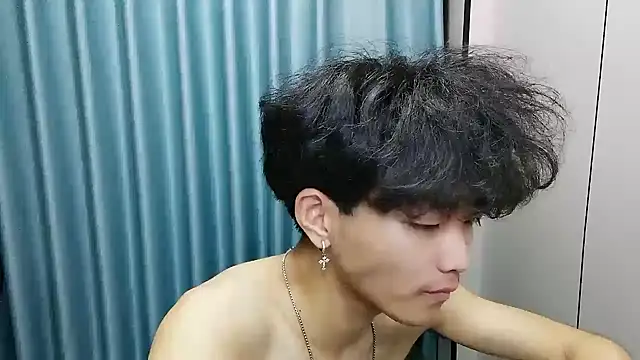 wssoo11 live cam on StripChat