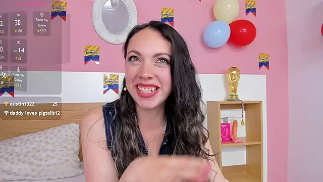 AshleyBenoitt live cam on StripChat