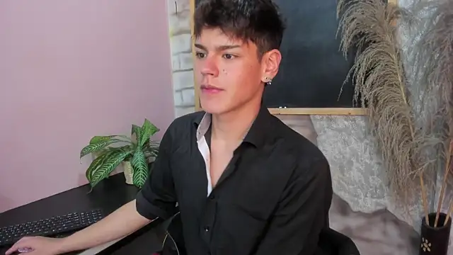 Keff-andrew34 webcam