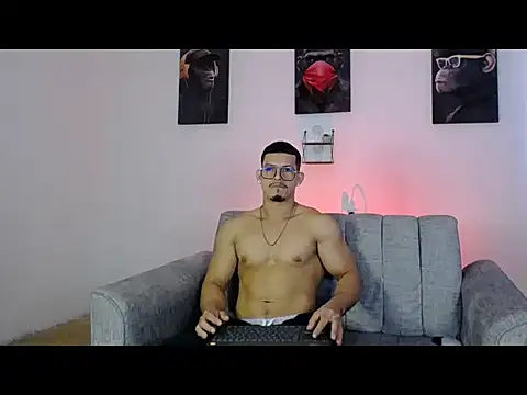 Ethan_rodgers01 live cam on StripChat