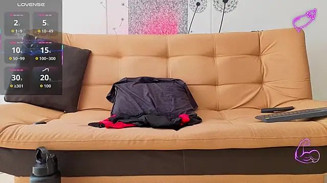 CRAZYBOYLOVE webcam