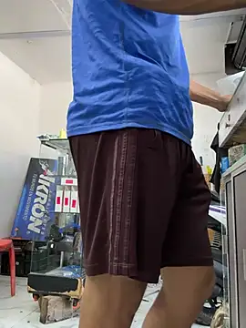 paul22cm- - Paul22cm-'s free webcam - UK Sex Cams