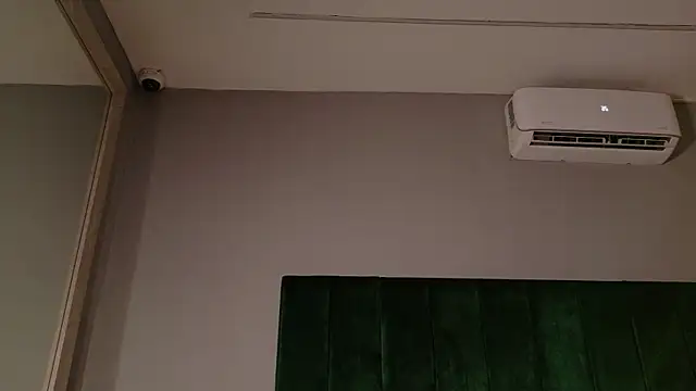 naughtyhally_ - NaughtyHally_'s free webcam - UK Sex Cams