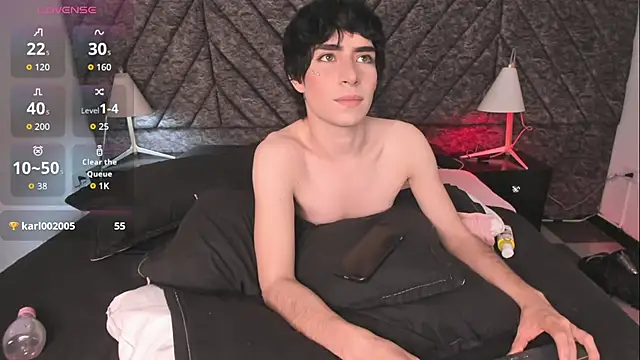 demonfoxx - DemonFoxx's free webcam - UK Sex Cams