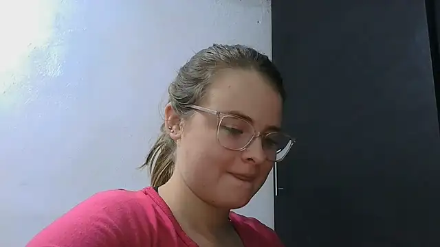 hellenmiyer1111 - HellenMiyer1111's free webcam - UK Sex Cams