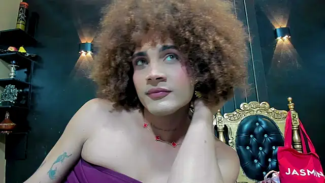 Sharlotte_Jones live cam on StripChat