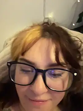 JennKenobi live cam on StripChat