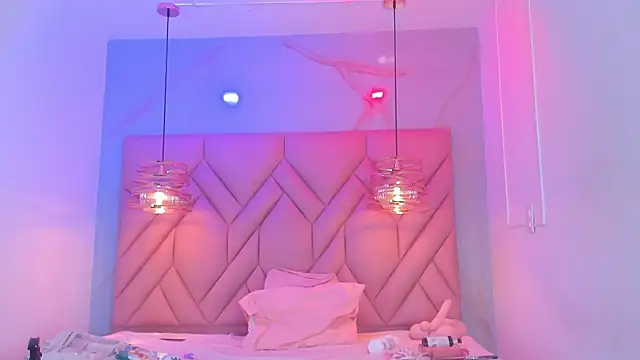 AngelaaCute_ live cam on StripChat