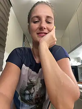 jennifer11772 - Jennifer11772's free webcam - UK Sex Cams