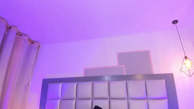 Maddie_Ray webcam