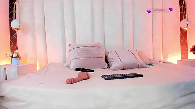 imnikaa_ webcam
