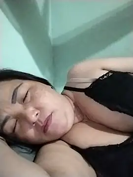 Naaya8109 webcam