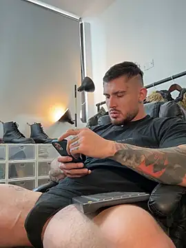 DimitriSullivan_ webcam