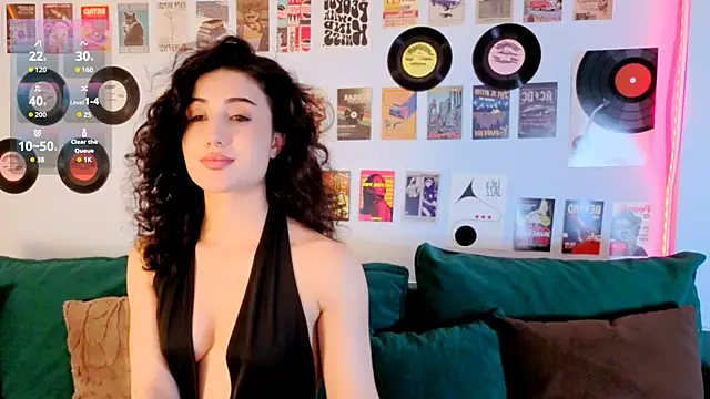 Maya_Rogerss webcam