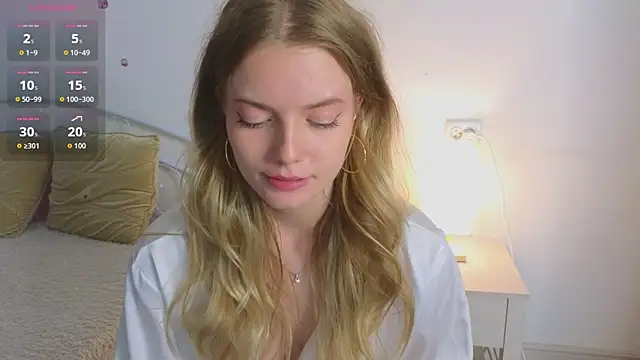 Maily__Trees live cam on StripChat