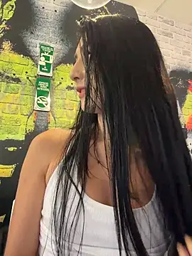 BadLilAngelXXX webcam