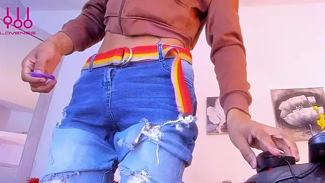 la_perversa69 - La_Perversa69's free webcam - UK Sex Cams