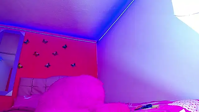 Karla_hot777 live cam on StripChat