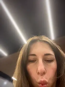 MommmyYummy Live Web Cam Show