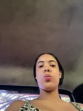 NAUGHTY_LITTLE_18 Live Web Cam Show