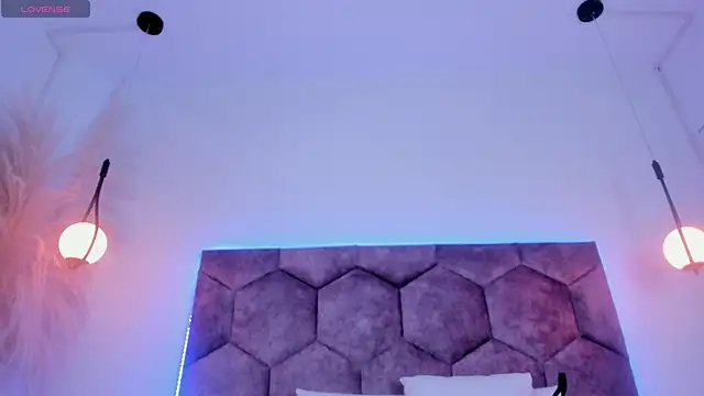emily_nova_ live cam on StripChat