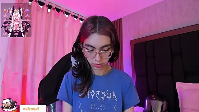 Molly_A Live Web Cam Show